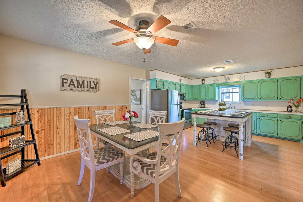فيلا Pet-Friendly Shady Oaks Broken Bow Gem With Patio! المظهر الخارجي الصورة