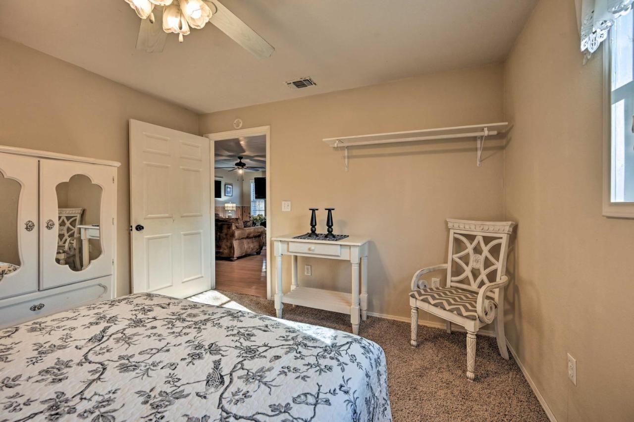 فيلا Pet-Friendly Shady Oaks Broken Bow Gem With Patio! المظهر الخارجي الصورة