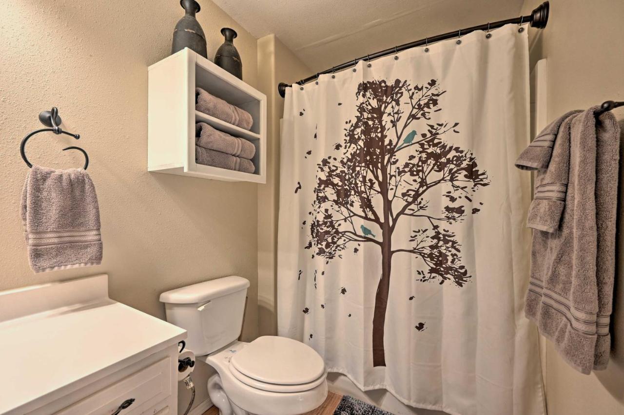 فيلا Pet-Friendly Shady Oaks Broken Bow Gem With Patio! المظهر الخارجي الصورة