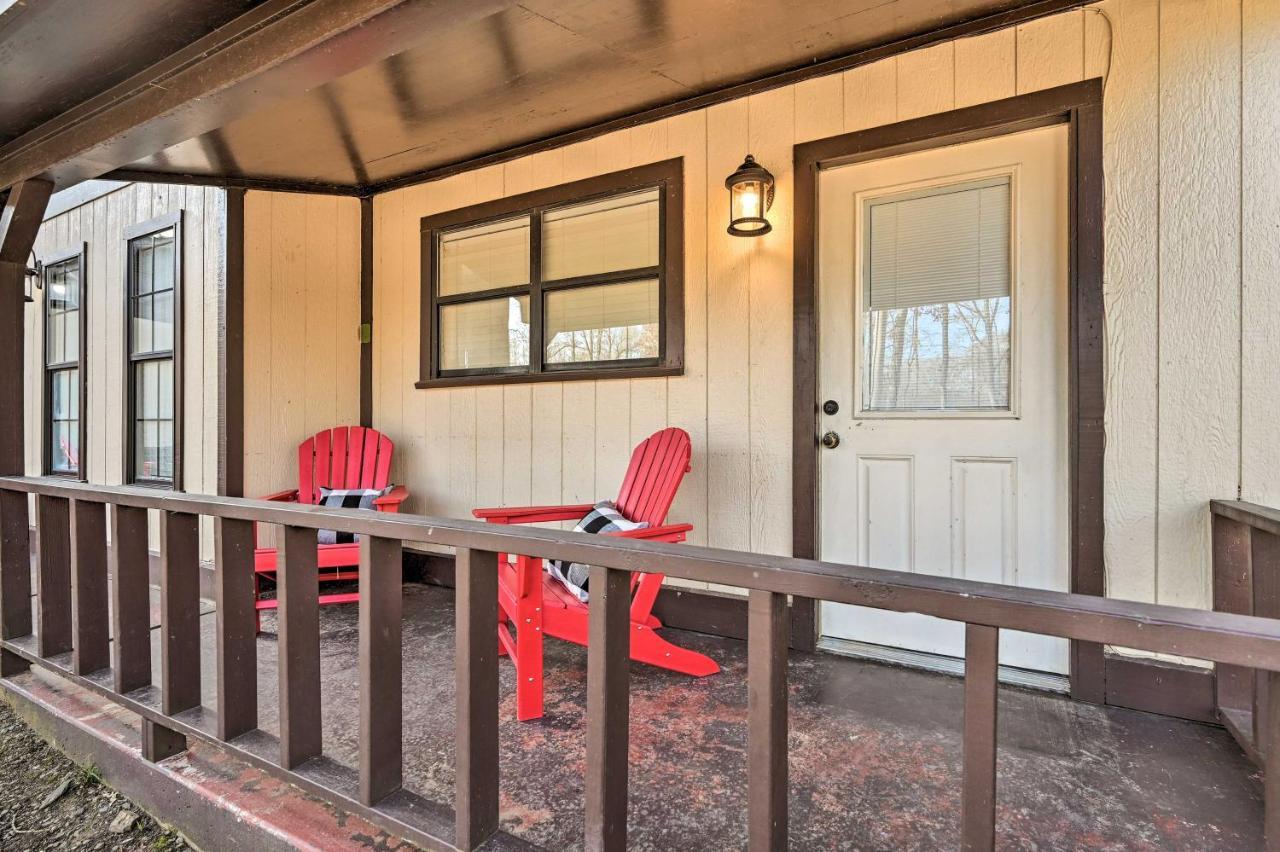 فيلا Pet-Friendly Shady Oaks Broken Bow Gem With Patio! المظهر الخارجي الصورة