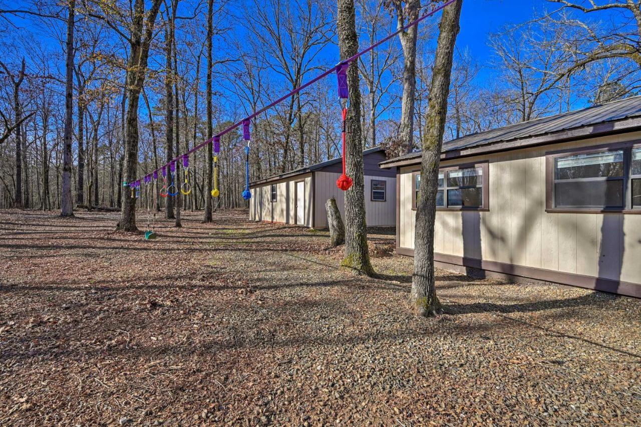 فيلا Pet-Friendly Shady Oaks Broken Bow Gem With Patio! المظهر الخارجي الصورة